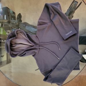 Bombshire cropped peak a boo shoulder hoodie